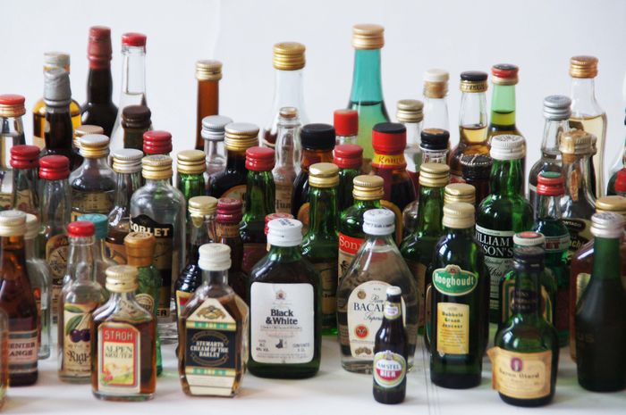 110 miniature liquor bottles
