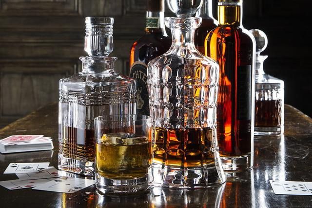 A Guide to Whiskey Decanters and the Best Ones to Buy ...