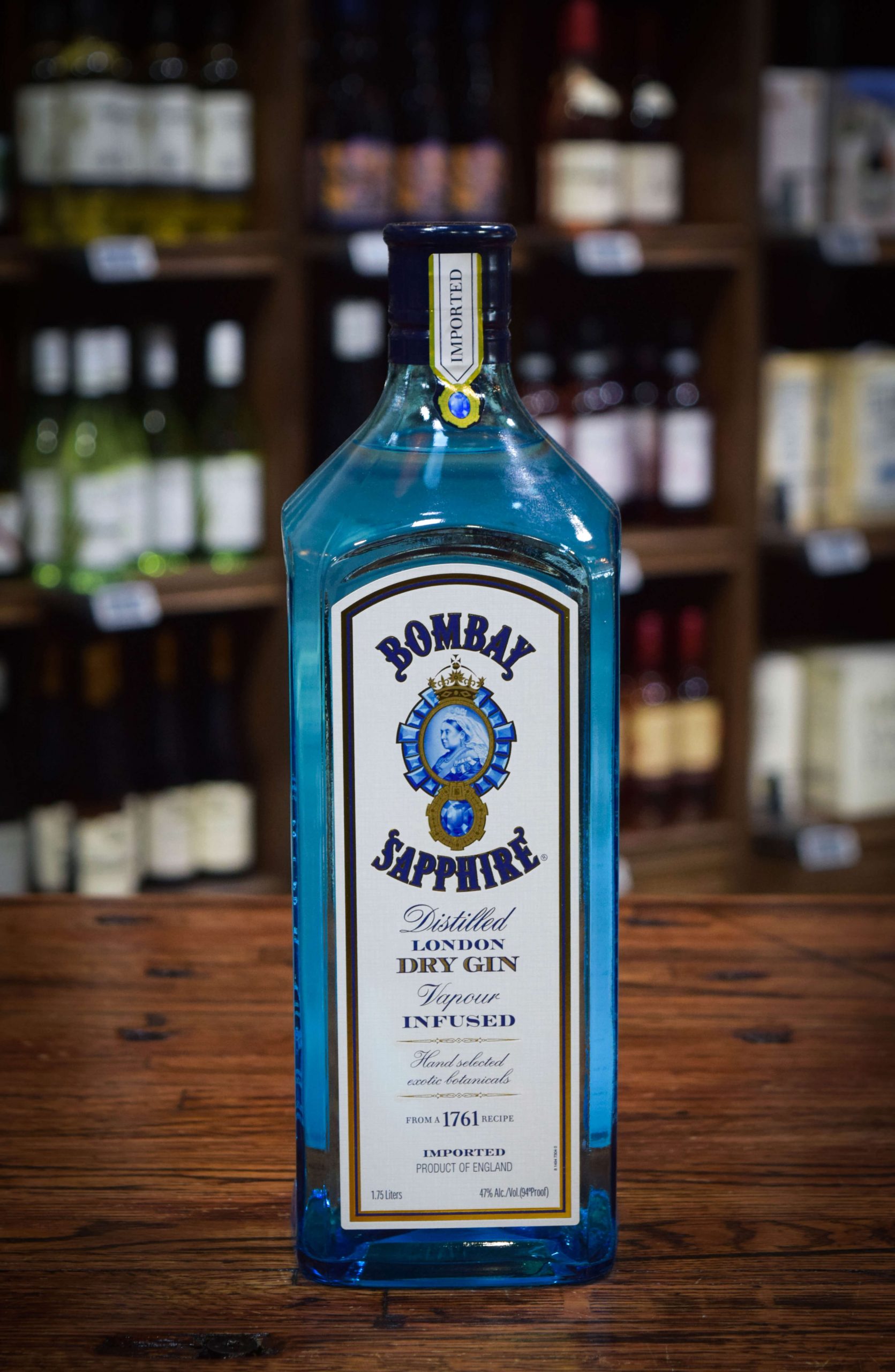 Джин бомбей сапфир. Джин Бомбей сапфир крепость. Dry Gin Bombay Sapphire. Джин Бомбей 1.75. Джин голубой сапфир.