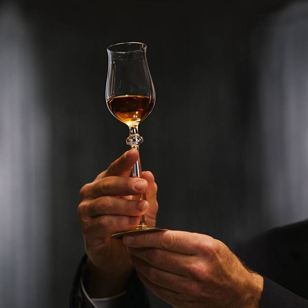 Brandy vs Cognac: Whats the Difference?