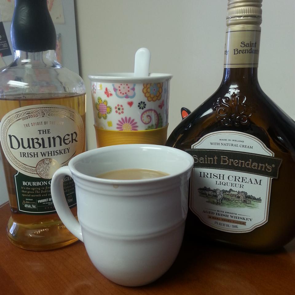 Can You Mix Bourbon With Coffee : How To Mix An Irish Coffee Cocktail ...