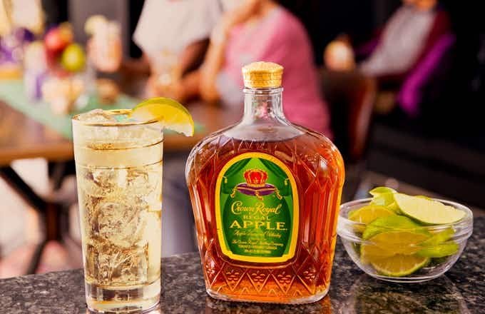 Drinks With Crown Apple : How To Make A Royal Flush ...