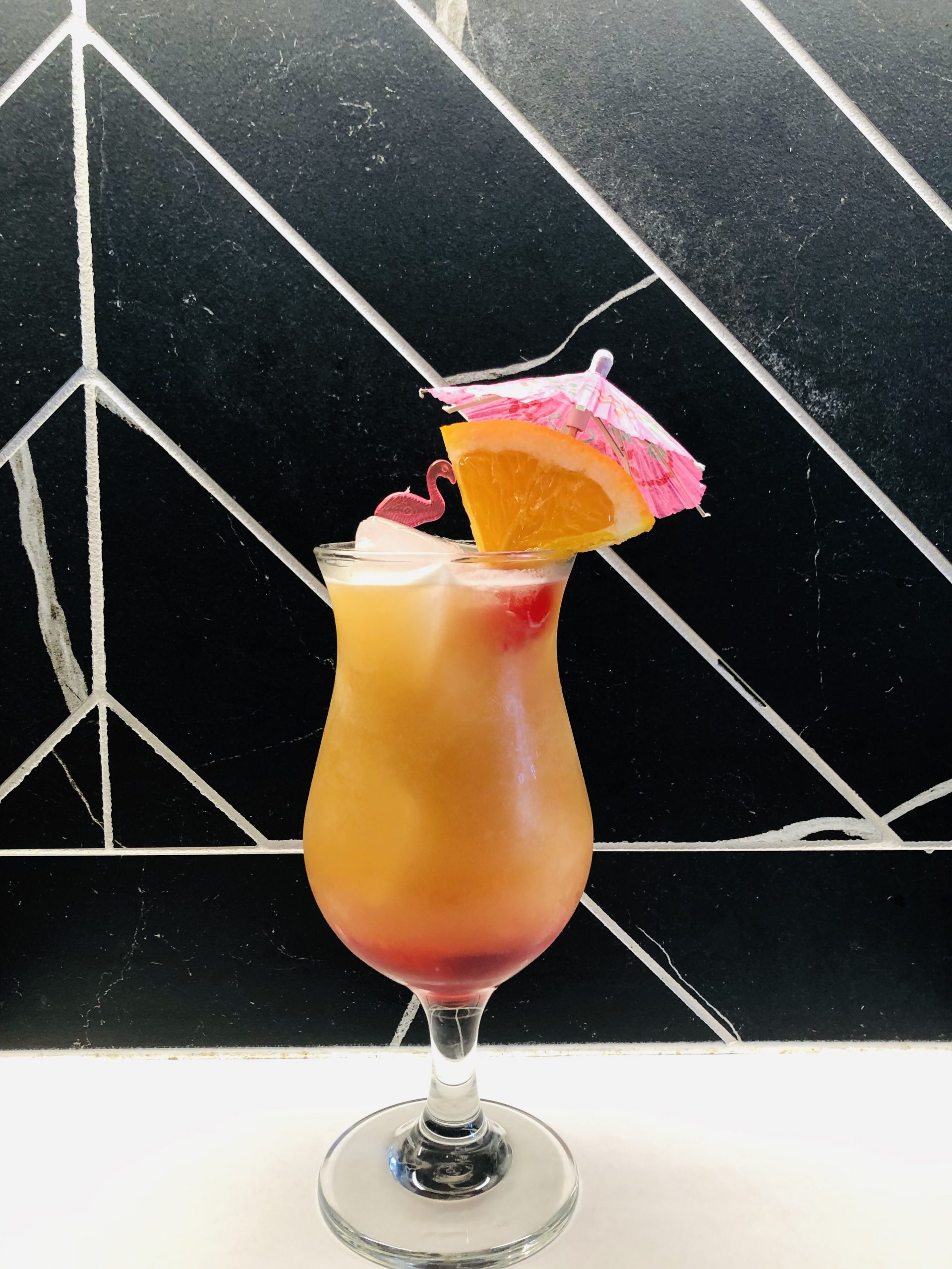 Flamingo Punch Cocktail (Mix 1.0 oz ProjectZ Light rum, 1 ...