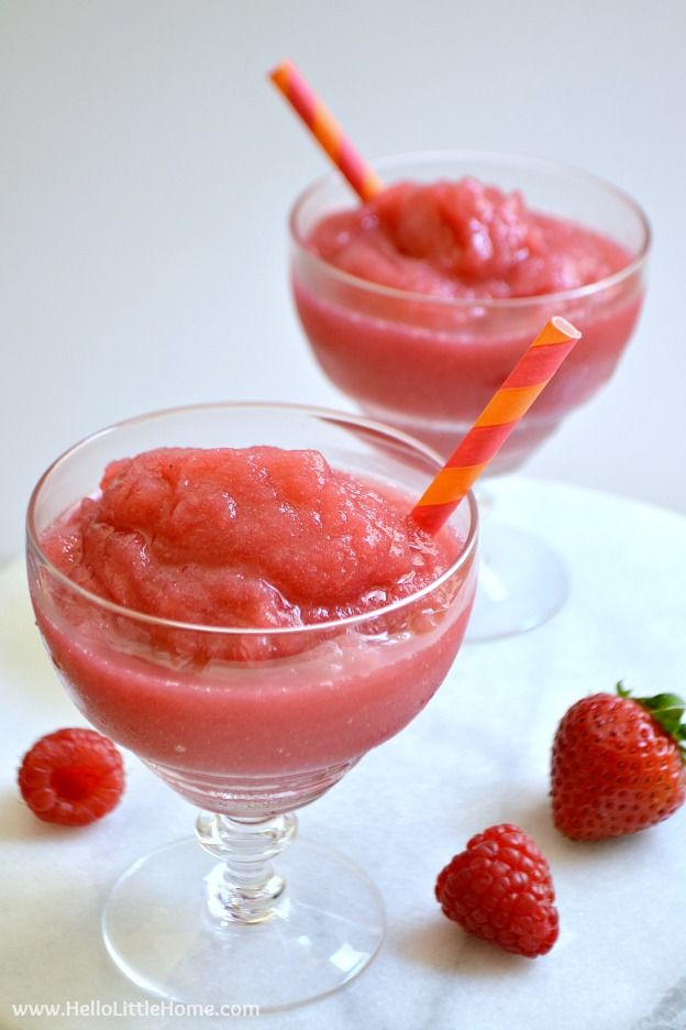 Frosé aka Frozen Strawberry Rosé Slushie ... the perfect ...