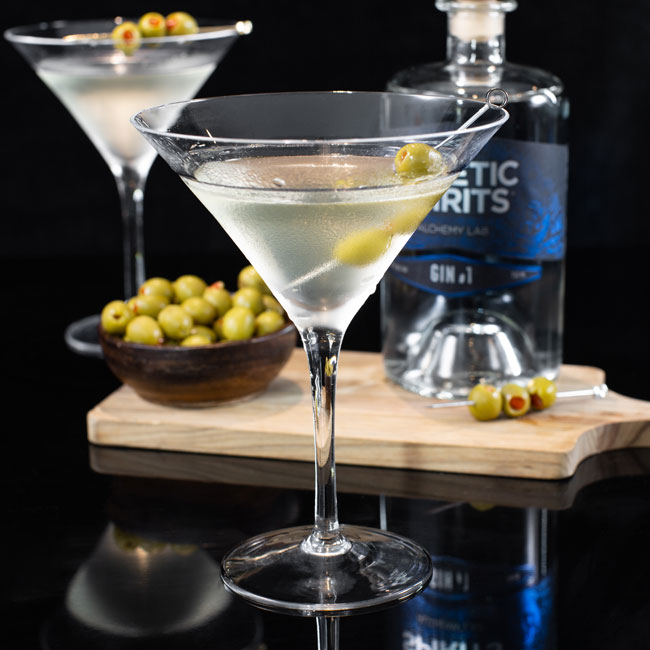 Gin martini cocktail: Recipe, Ingredients, How to make, Best, Recipe ...