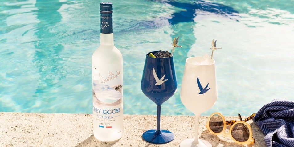 How many calories are there in GREY GOOSE Vodka?
