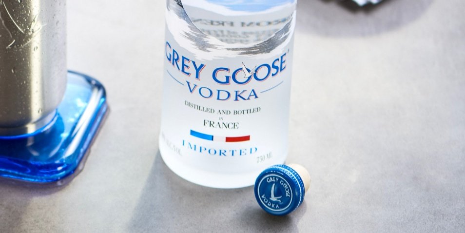 How many carbs are in GREY GOOSE® products?
