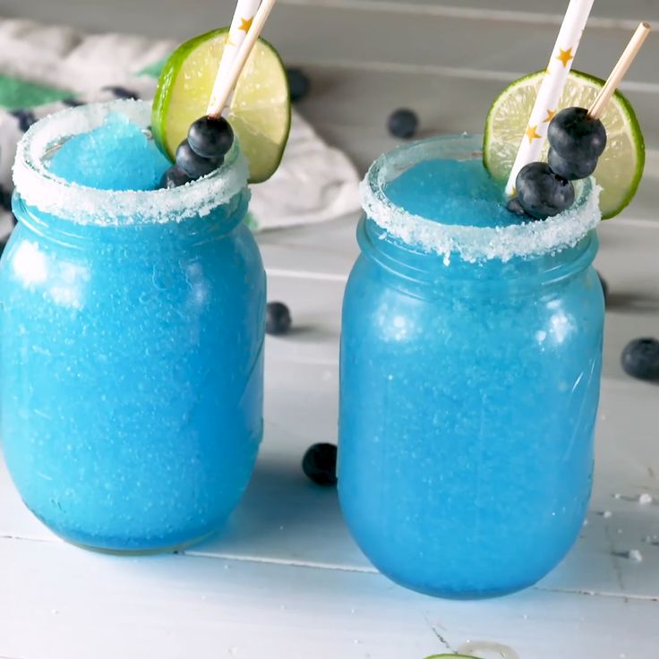 How To Make Blue Moscato Margarita Slushies [Video] in 2020