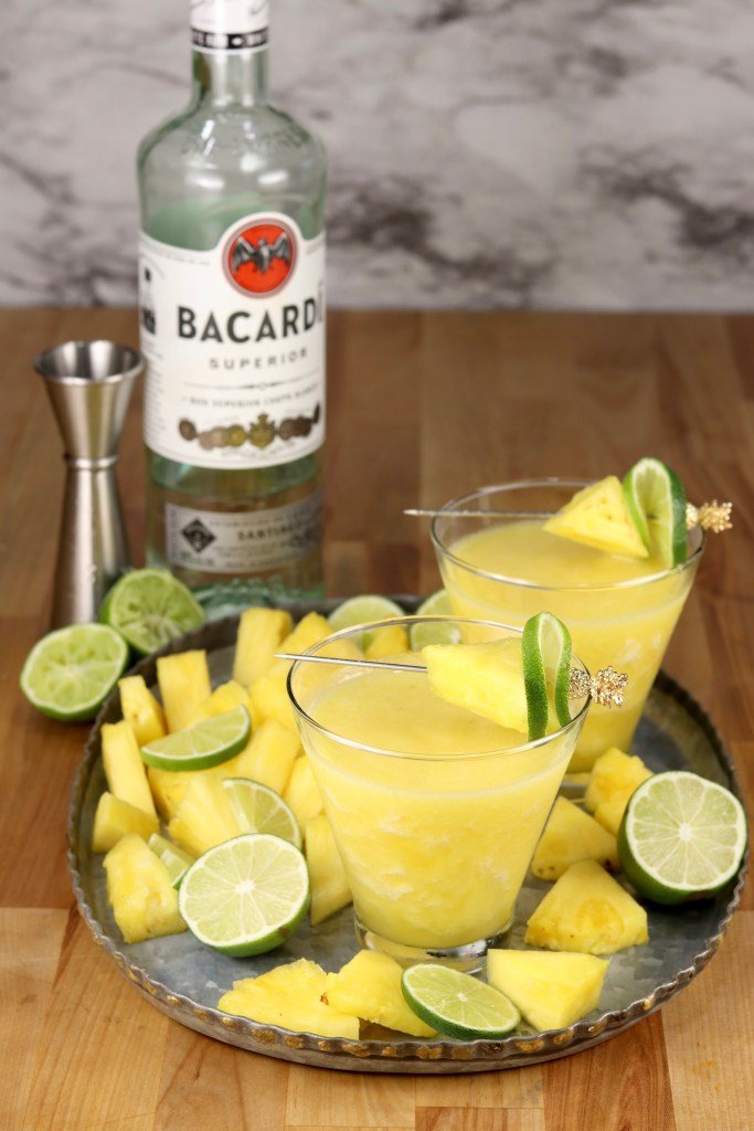 Pineapple Daiquiri {Frozen Rum Cocktail}