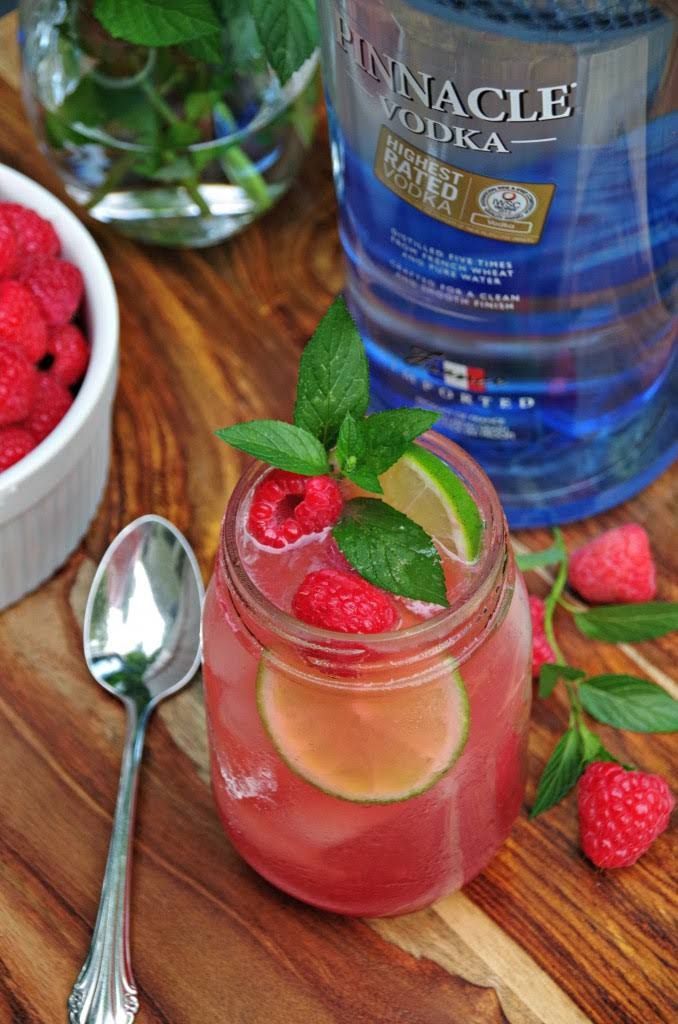 Raspberry Vodka Mojito