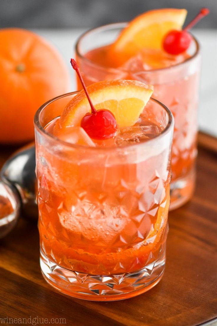 This Old Fashioned Cocktail recipe is a classic you must try. A ...